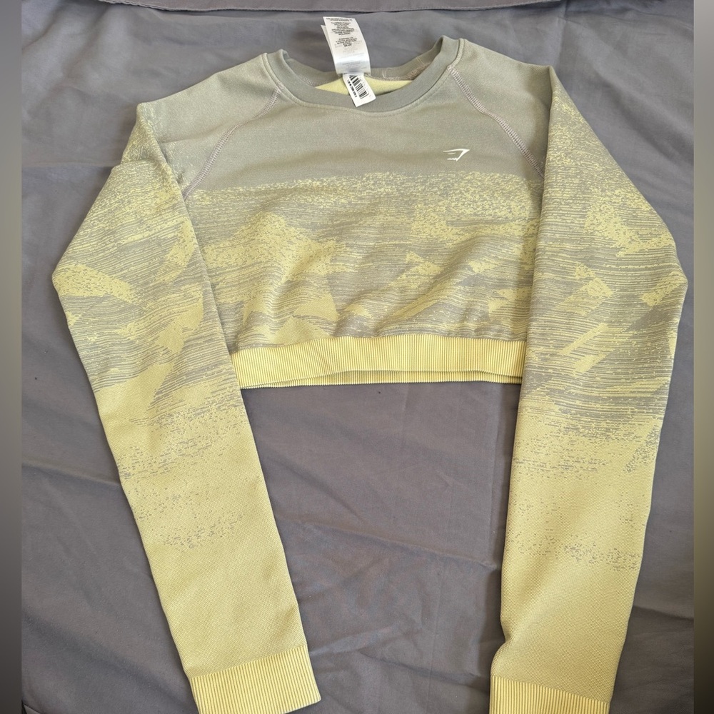 Gymshark Light Yellow and Gray Crop Top